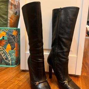 Elegant Black Leather Mid Calf Boots